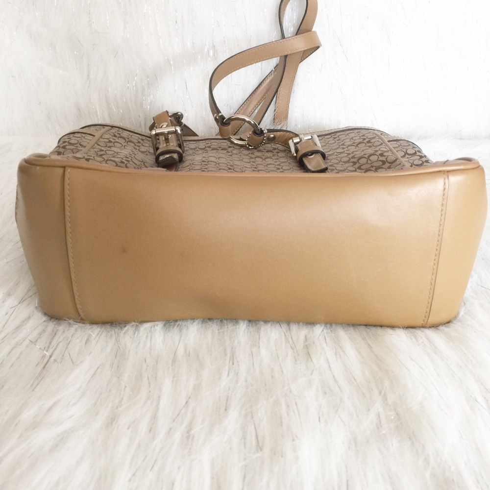Authentic coach mini signature tan leather handbag - Picture 5 of 6